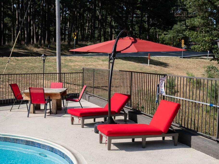 Stonegate Lodge 2 Queen Beds Wifi Roku Tv Salt Water Pool Room #106 Юрика Спрингс Экстерьер фото